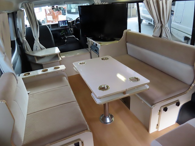 キャンピングカーバンコン