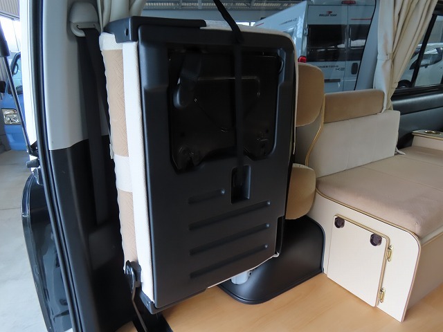 キャンピングカーバンコン