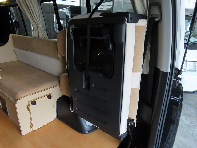 キャンピングカーバンコン