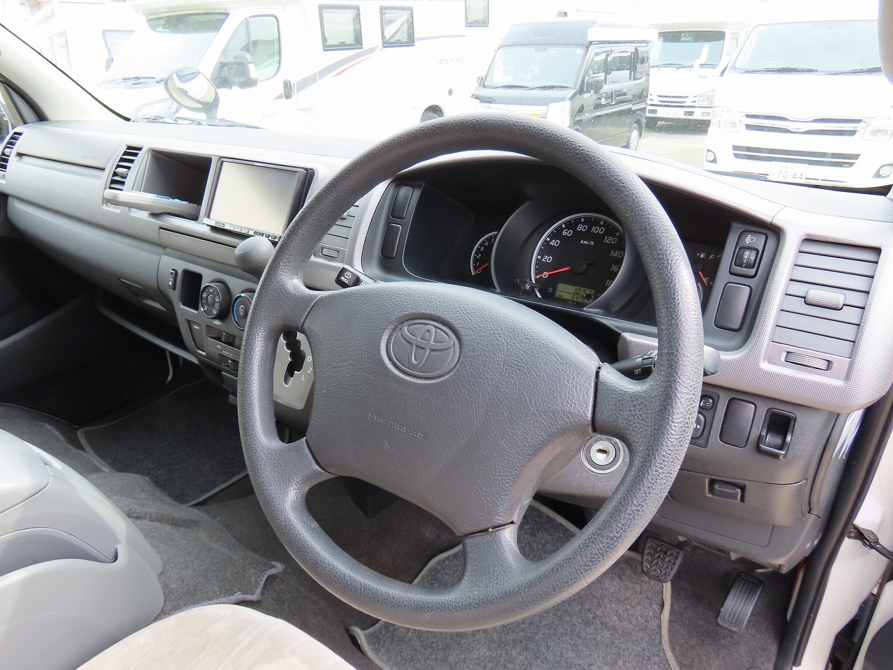 キャンピングカーバンコン