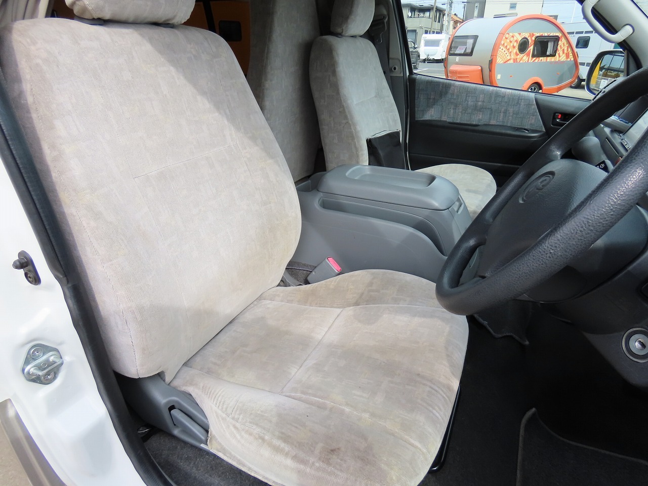 キャンピングカーバンコン