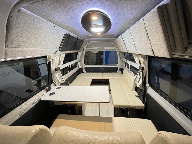 キャンピングカーバンコン