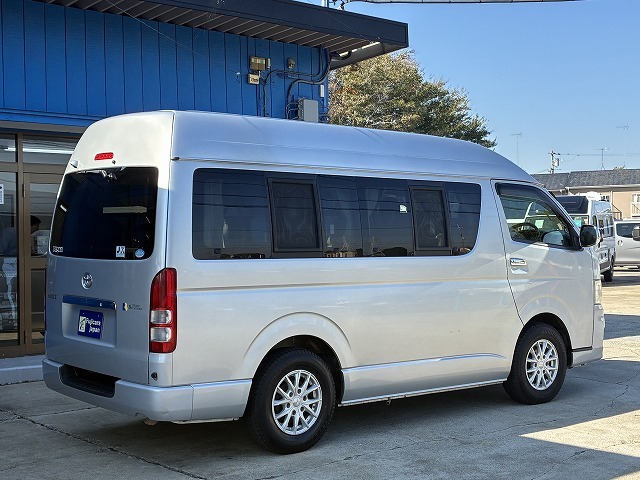 キャンピングカーバンコン