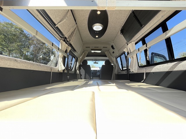 キャンピングカーバンコン