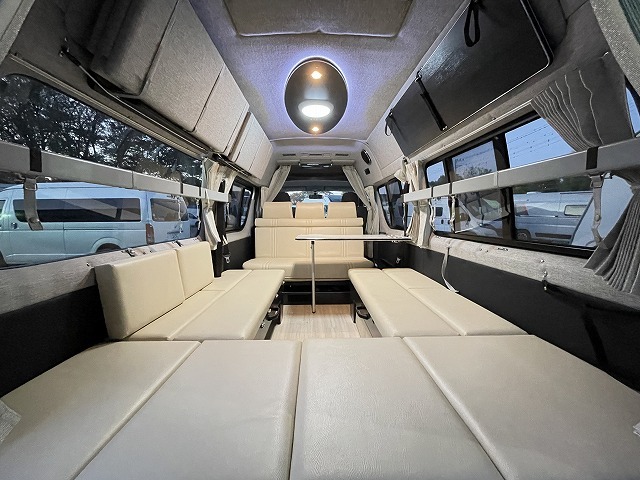 キャンピングカーバンコン