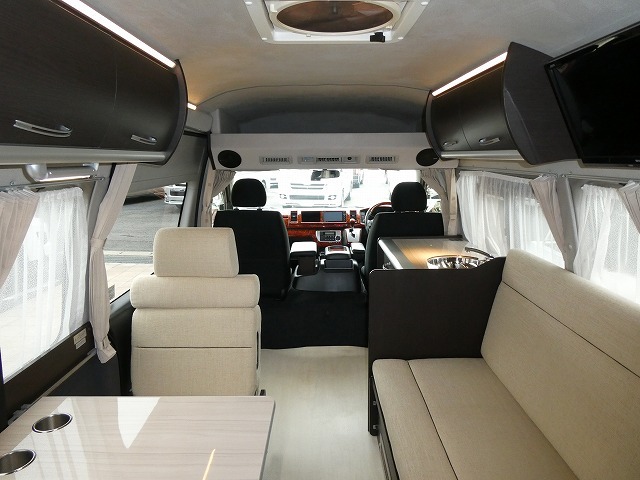 キャンピングカーバンコン