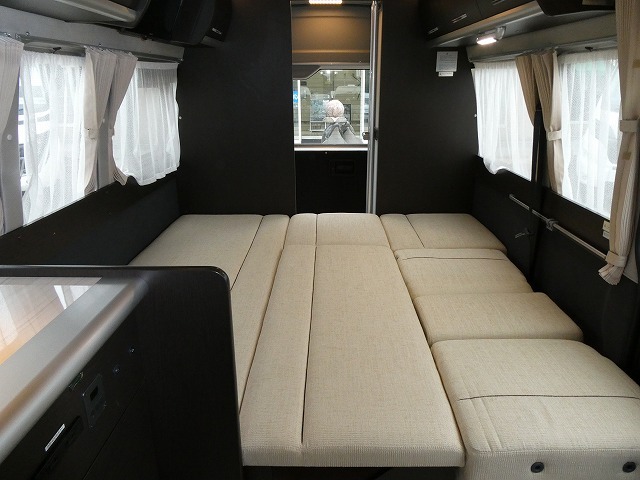 キャンピングカーバンコン