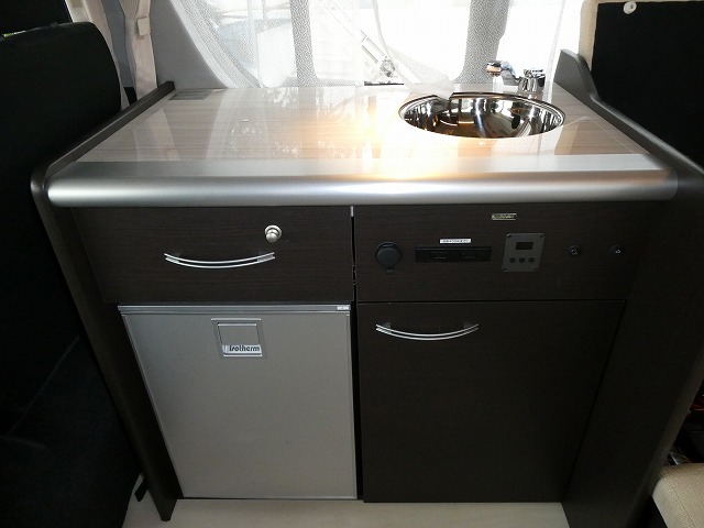 キャンピングカーバンコン