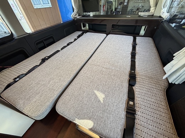 キャンピングカーバンコン