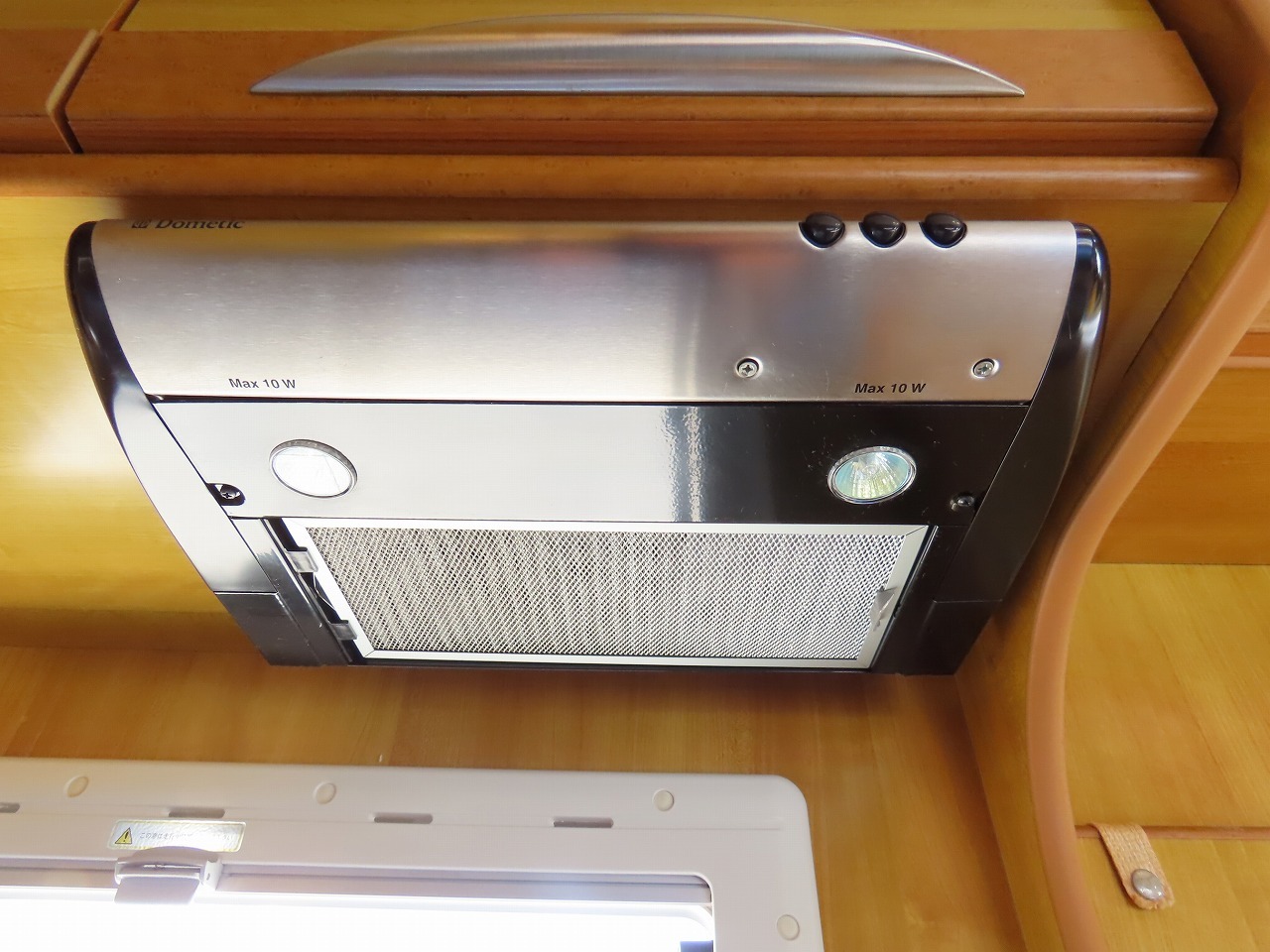 キャンピングカーキャブコン