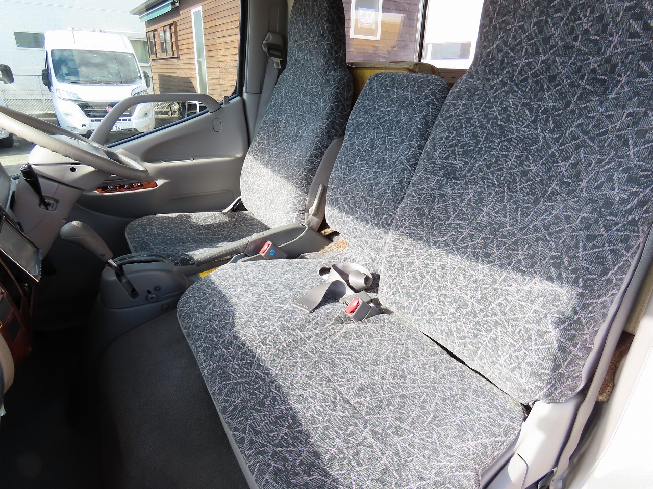 キャンピングカーキャブコン