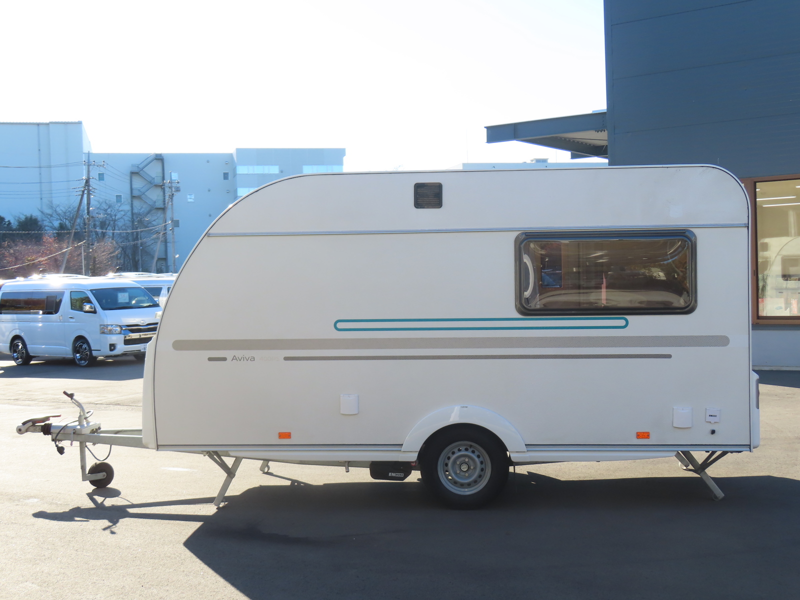 キャンピングカートレーラー