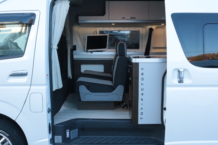 キャンピングカーバンコン