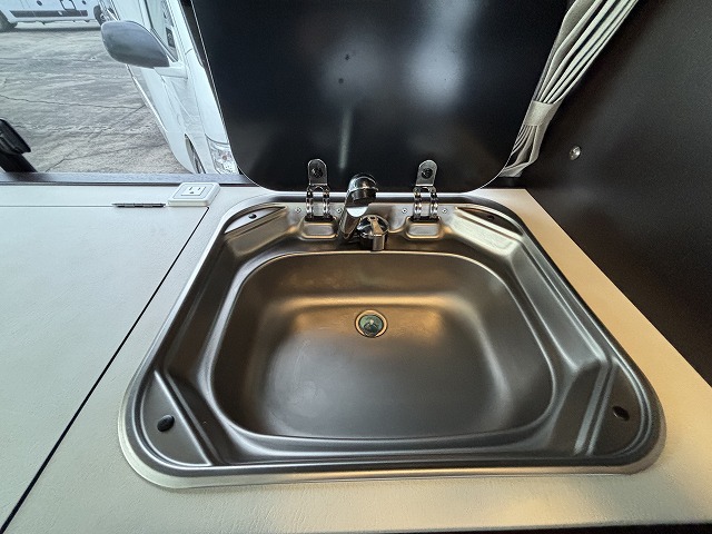 キャンピングカーバンコン