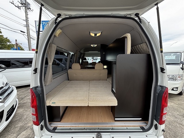 キャンピングカーバンコン