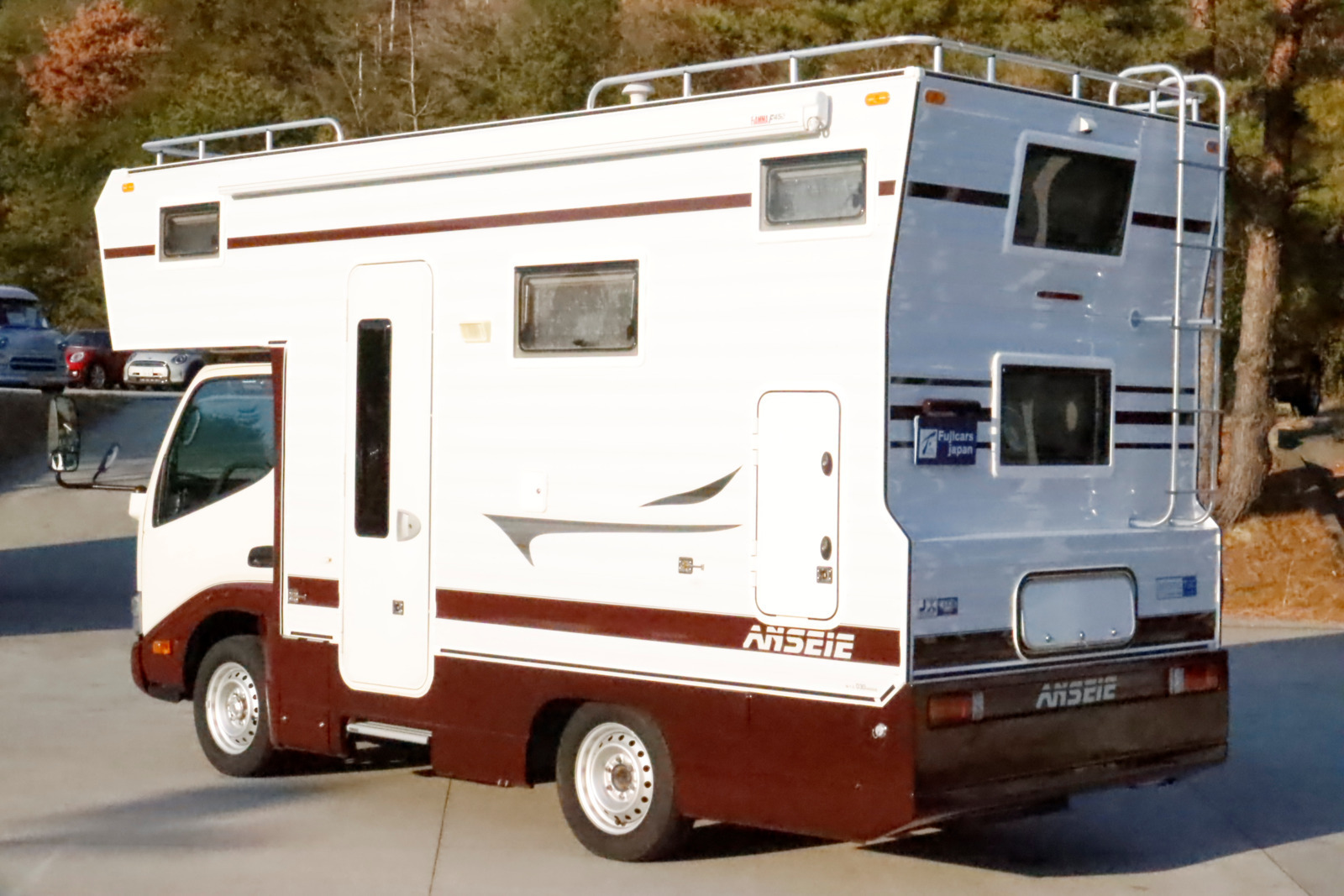 キャンピングカーキャブコン