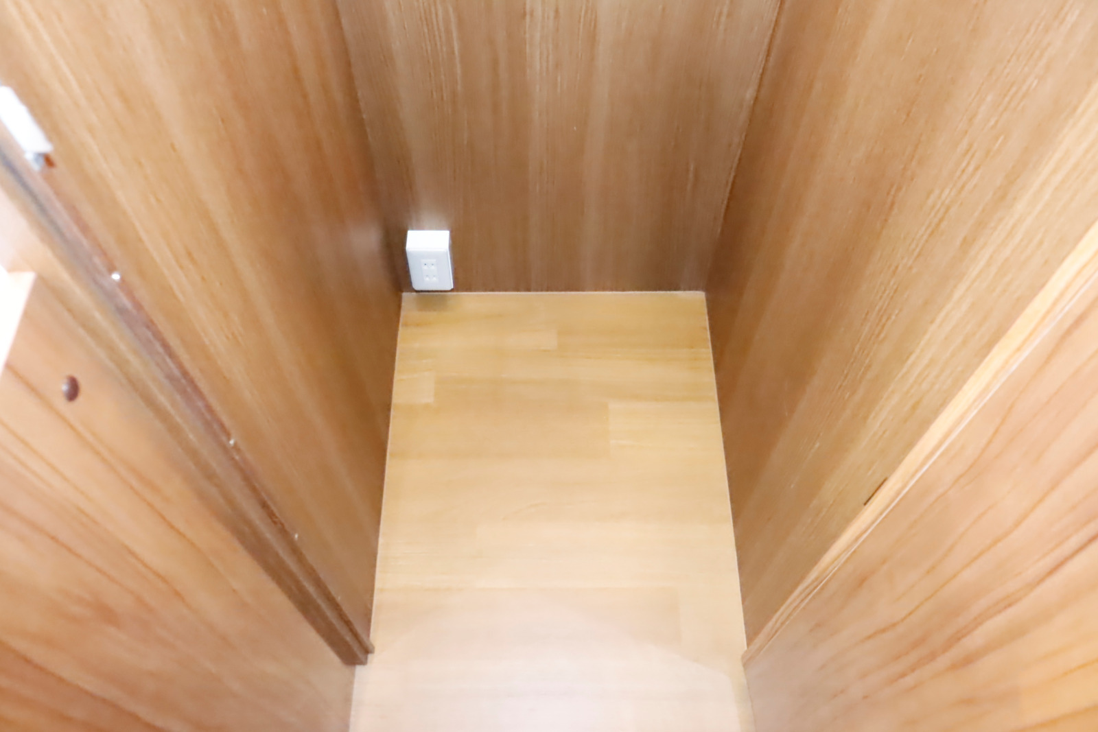 キャンピングカーキャブコン