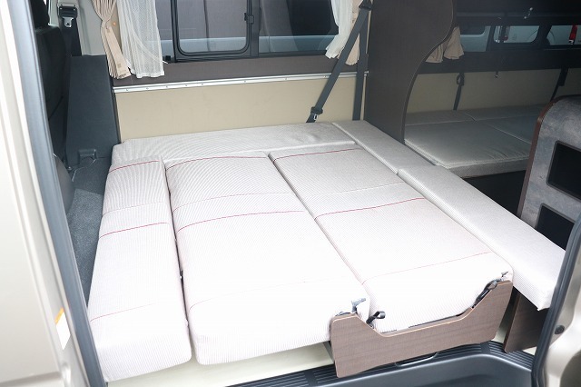 キャンピングカーバンコン