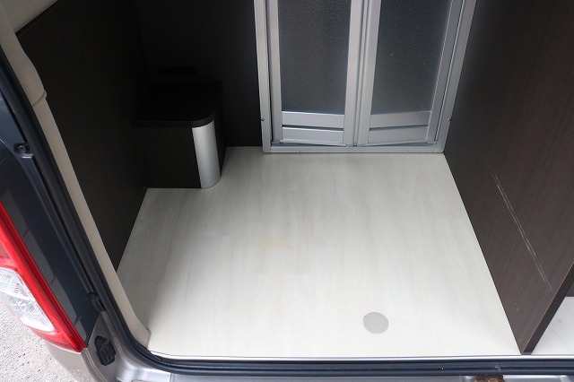 キャンピングカーバンコン