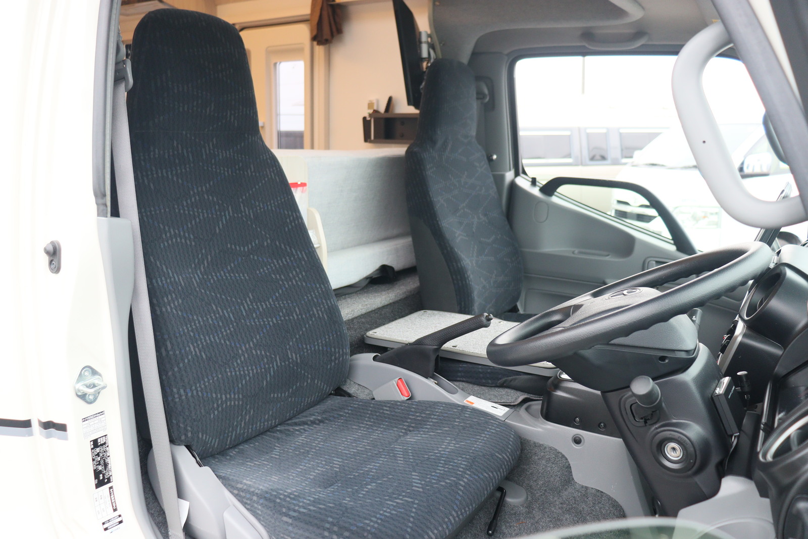 キャンピングカーキャブコン