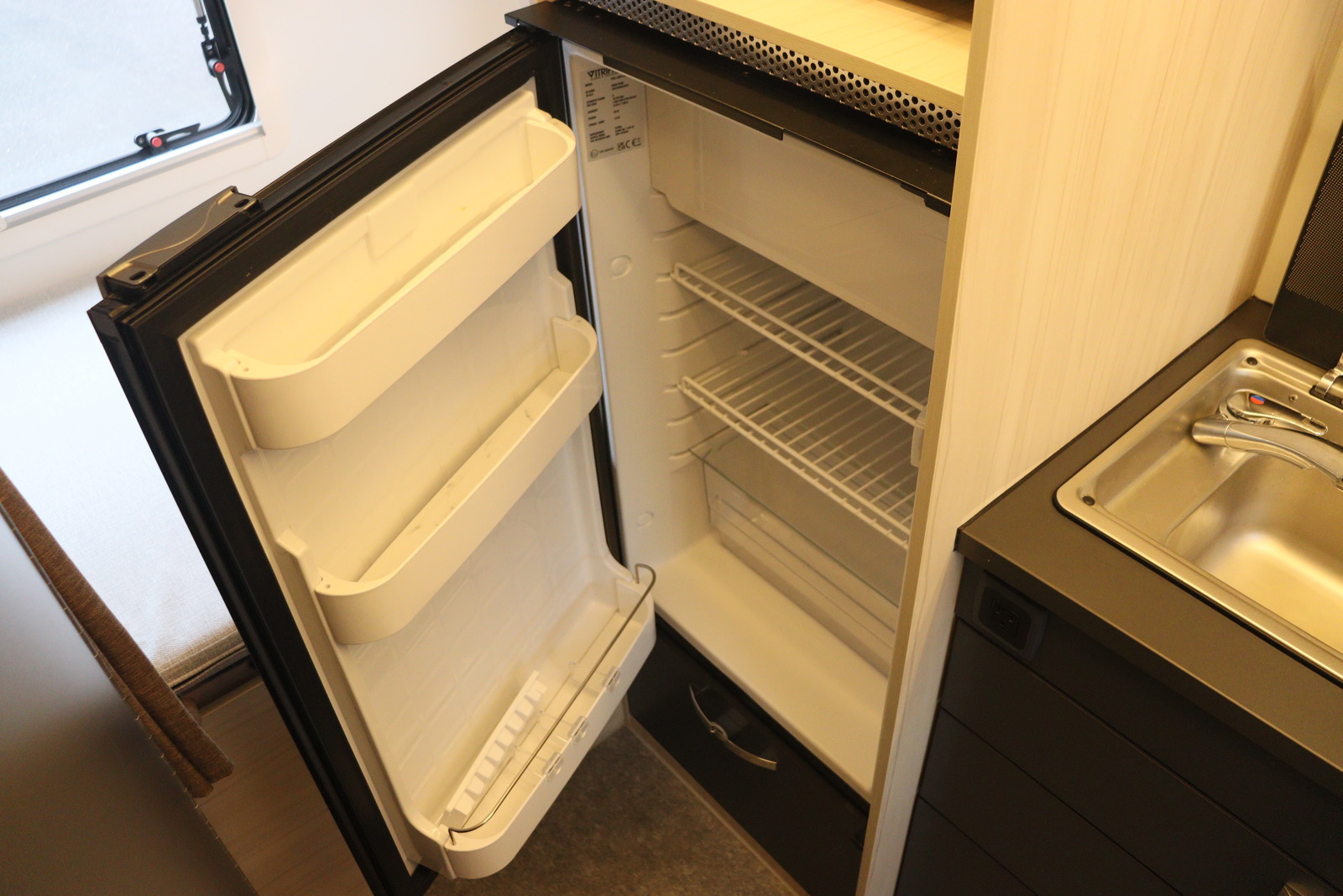 キャンピングカーキャブコン