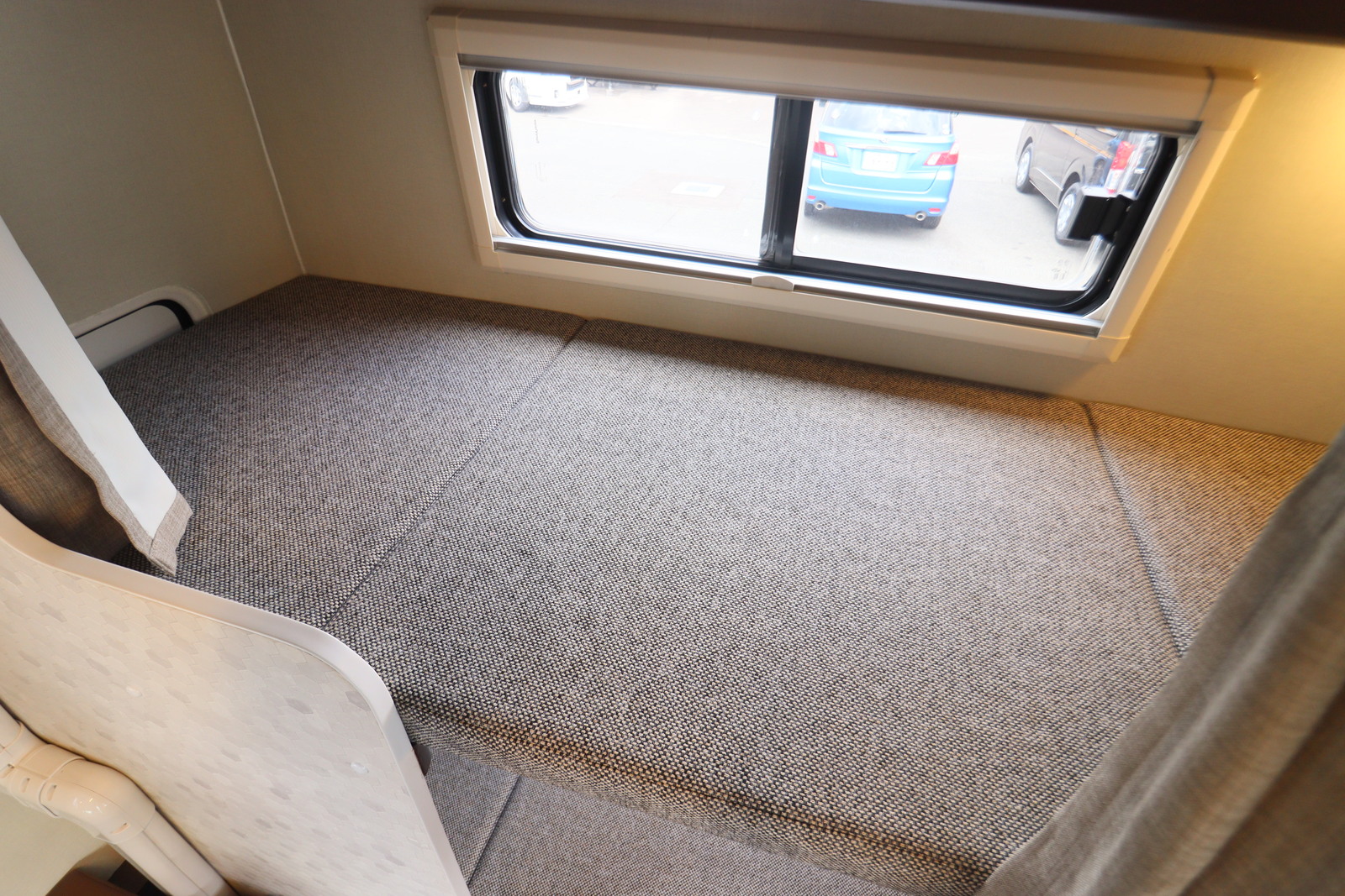 キャンピングカーキャブコン