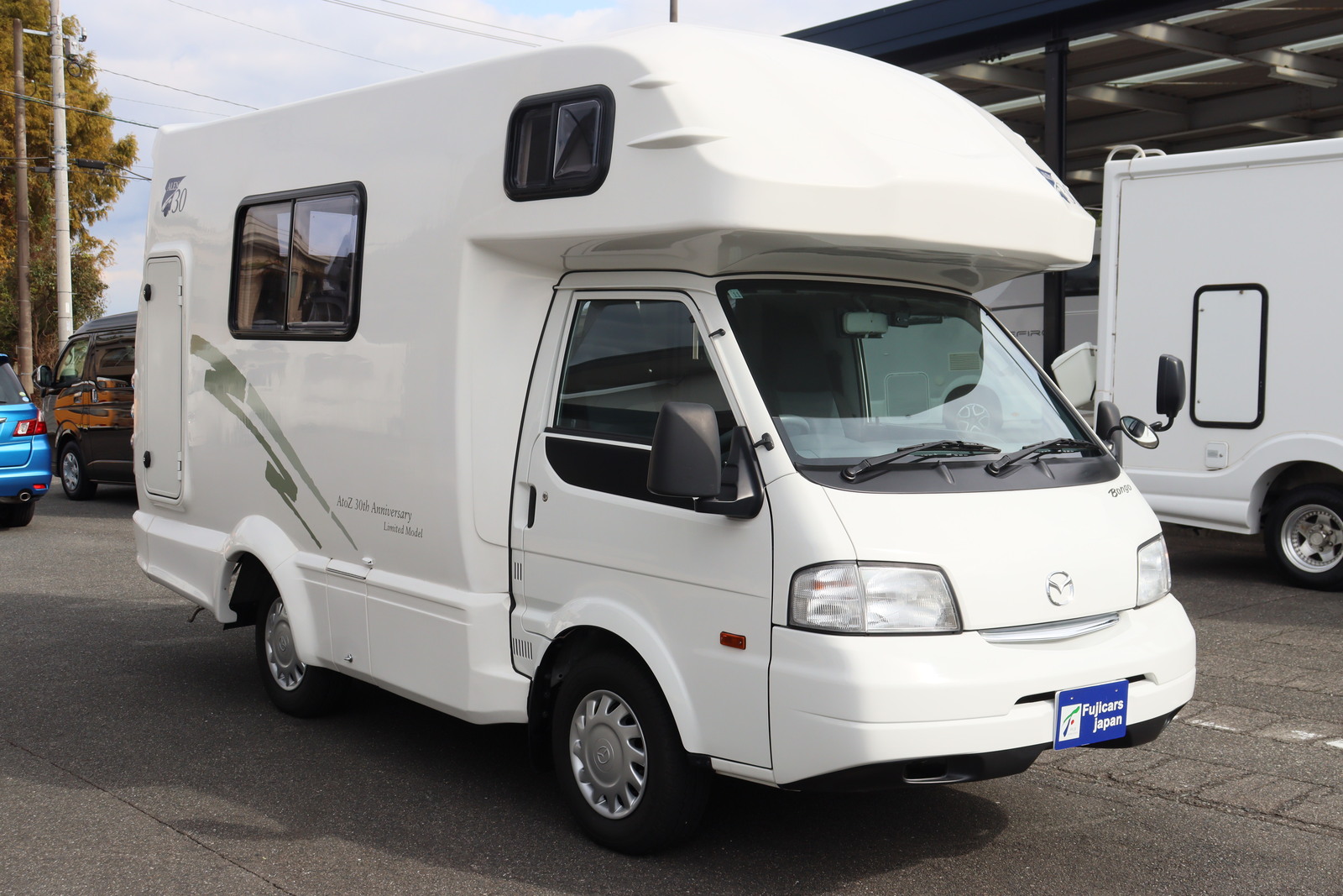 キャンピングカーキャブコン