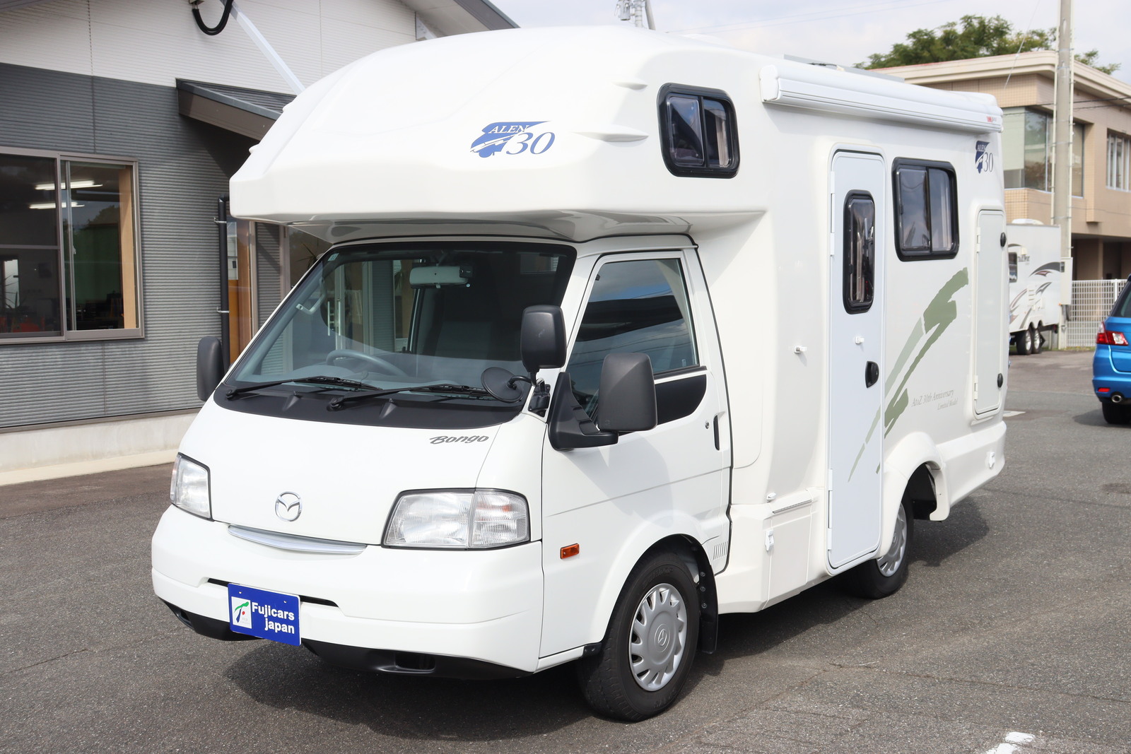 キャンピングカーキャブコン