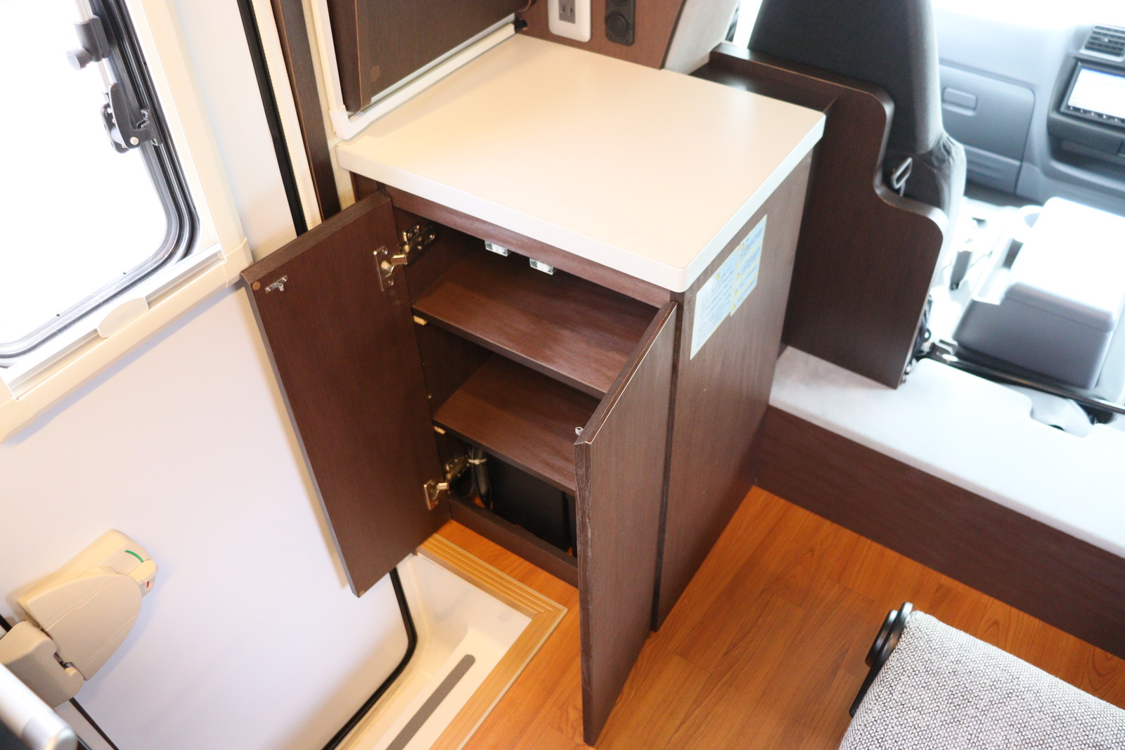 キャンピングカーキャブコン