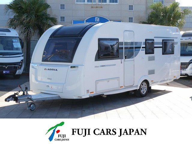 トレーラー アドリア製　アルティア542DK　家AC　電動ムーバー　温水