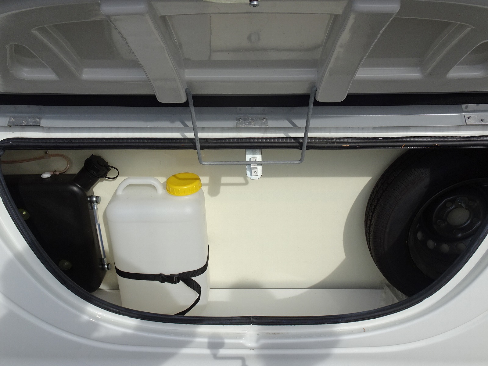 キャンピングカートレーラー