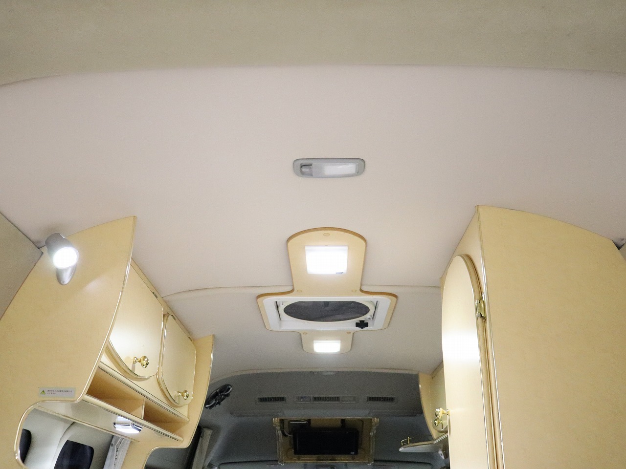 キャンピングカーバンコン