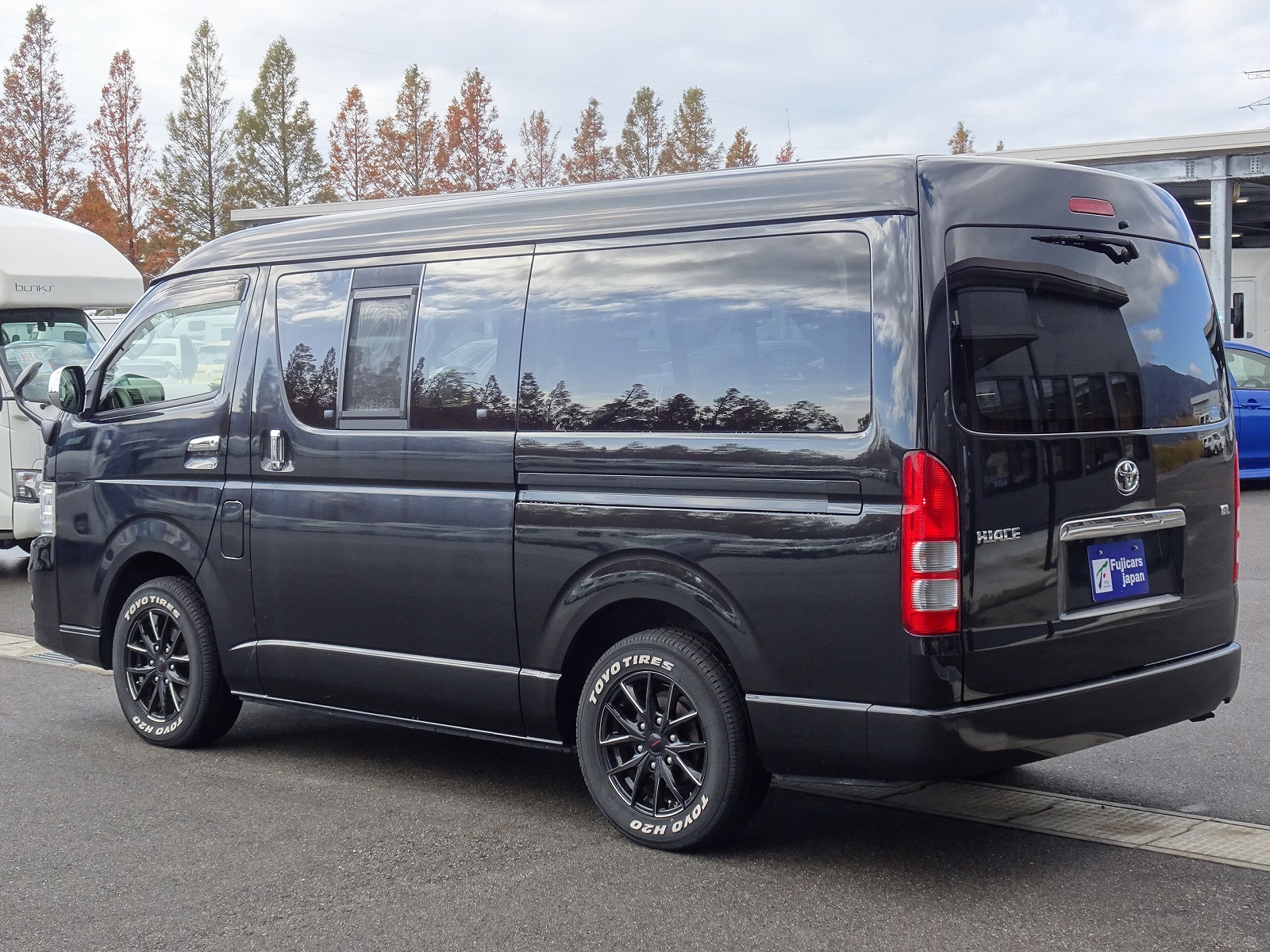 キャンピングカーバンコン