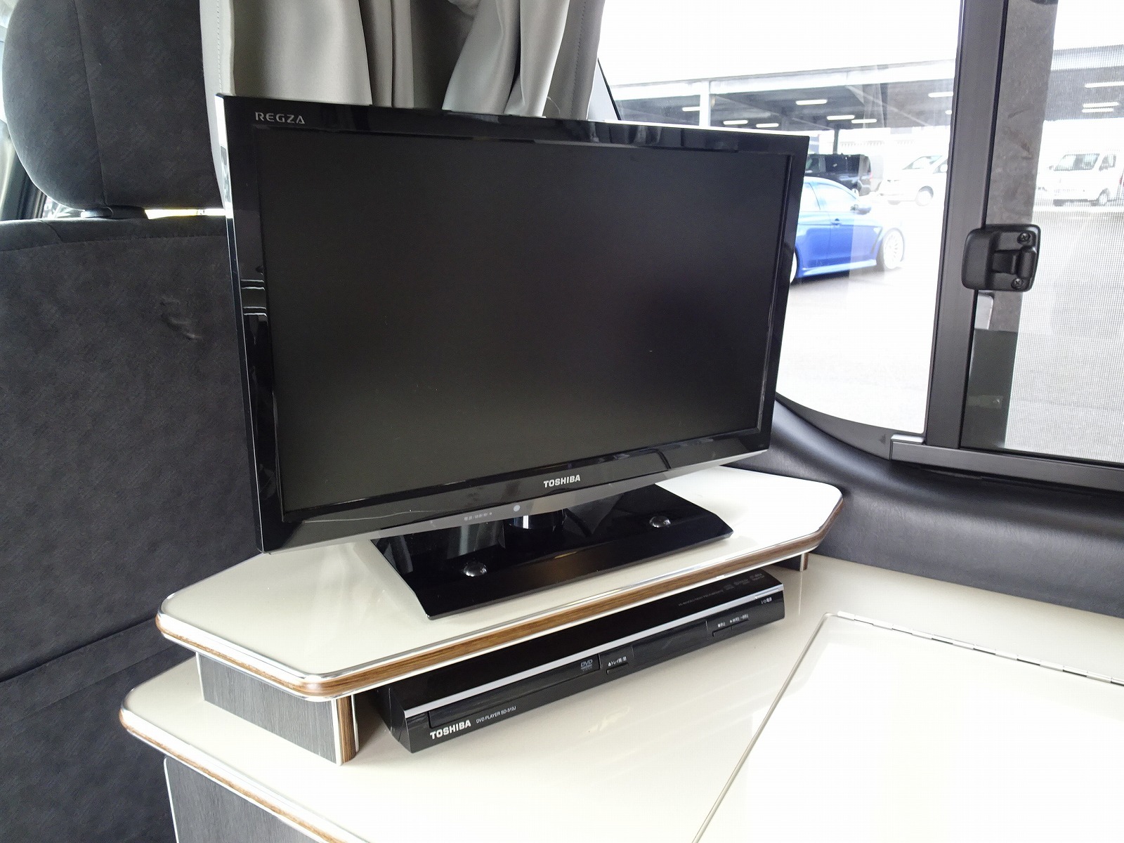 キャンピングカーバンコン