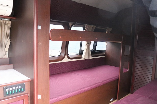 キャンピングカーバンコン