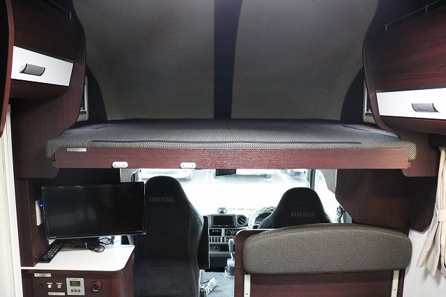 キャンピングカーキャブコン