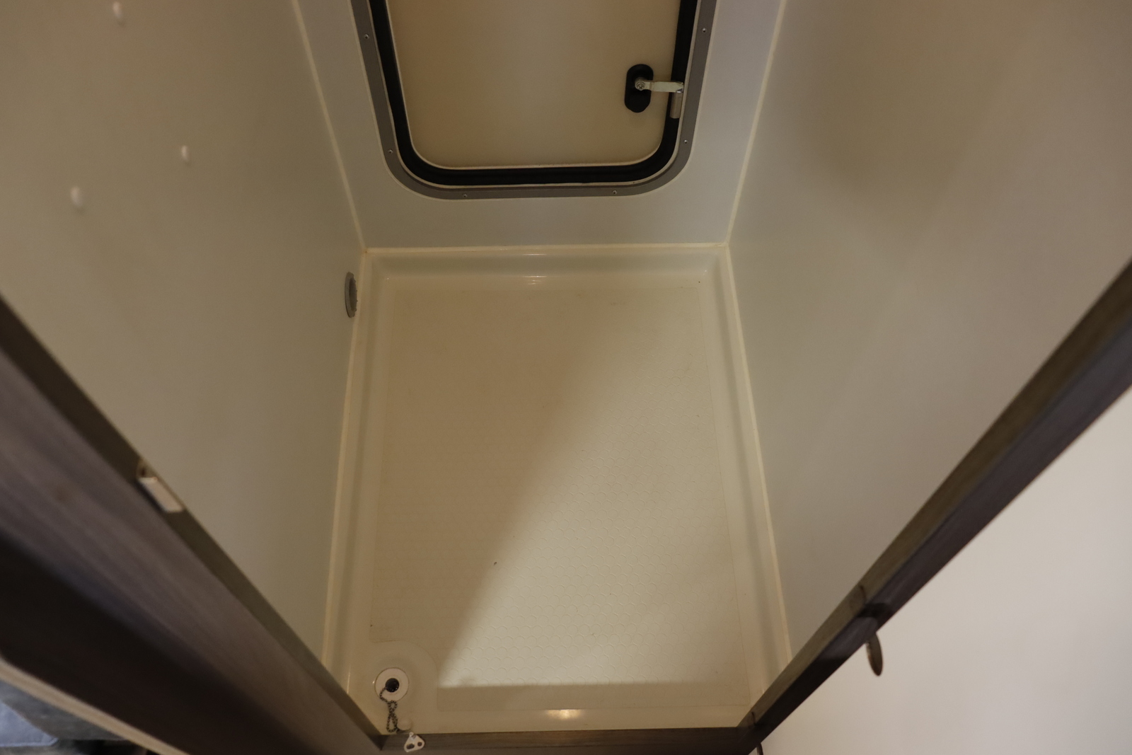 キャンピングカーキャブコン