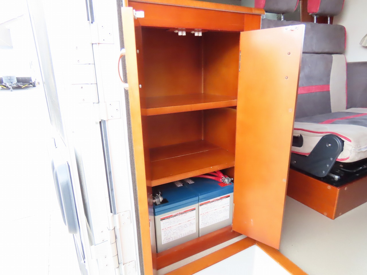 キャンピングカーキャブコン