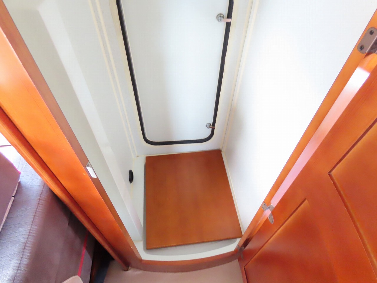 キャンピングカーキャブコン