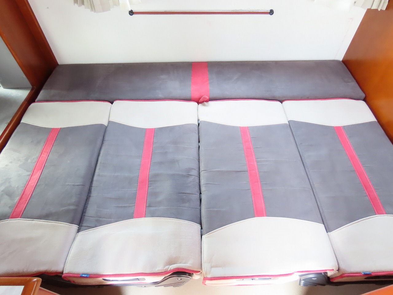 キャンピングカーキャブコン