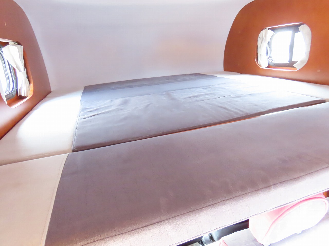 キャンピングカーキャブコン