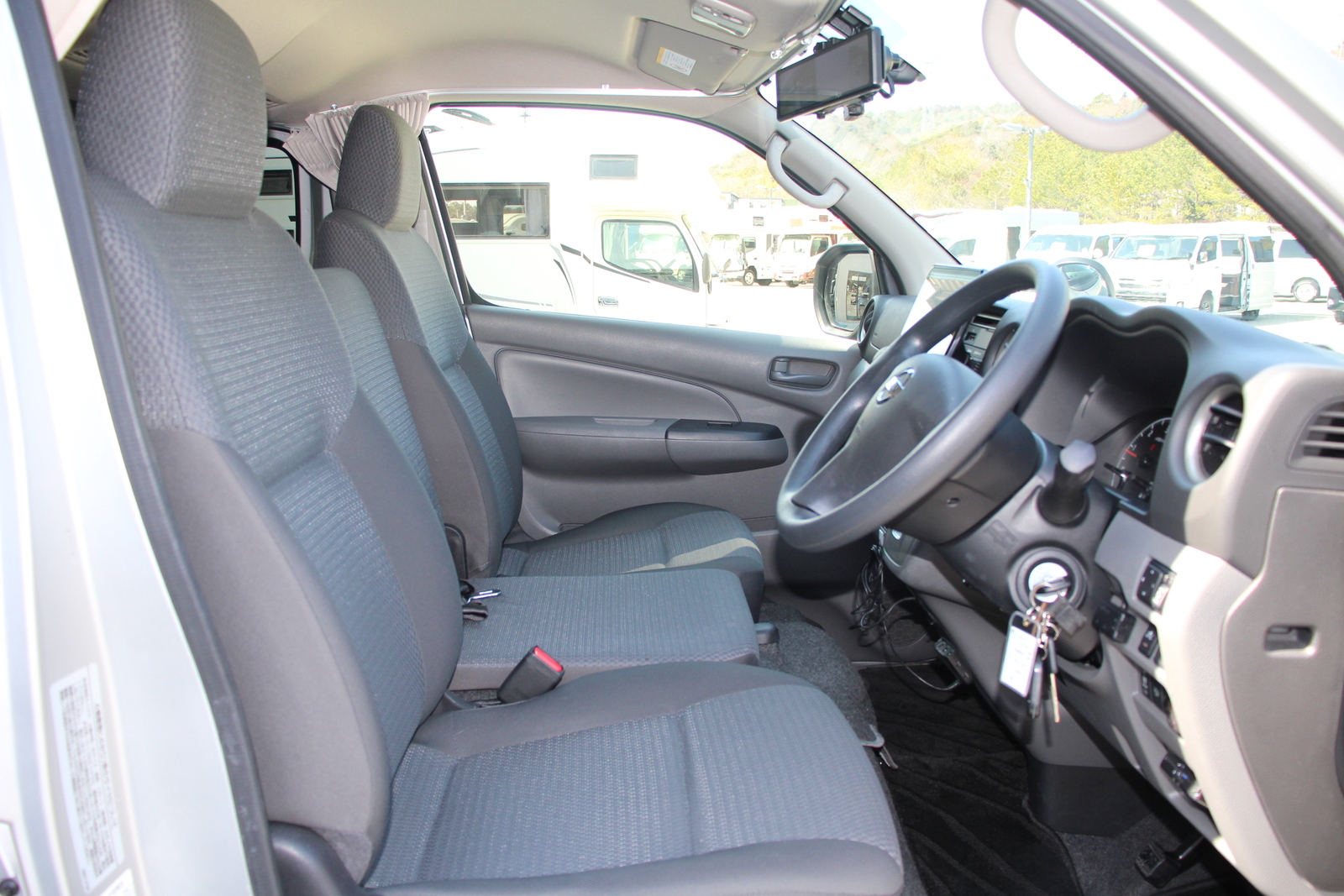 キャンピングカーバンコン