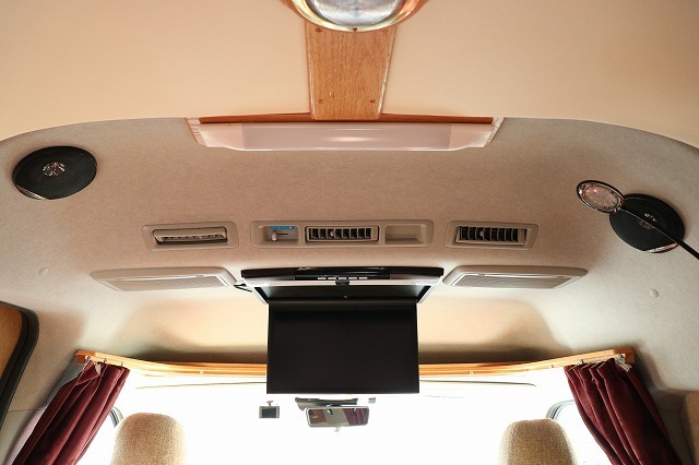 キャンピングカーバンコン