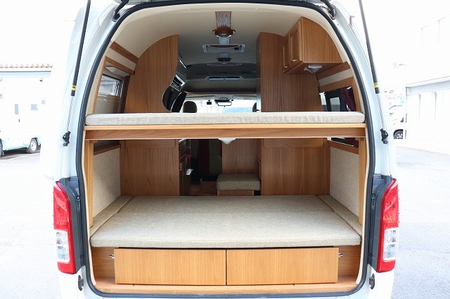 キャンピングカーバンコン