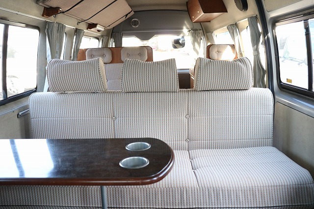 キャンピングカーバンコン