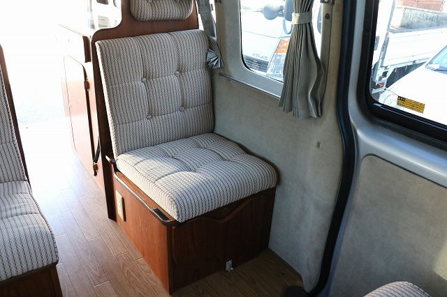 キャンピングカーバンコン