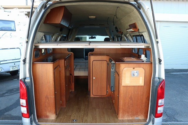 キャンピングカーバンコン