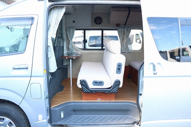 キャンピングカーバンコン