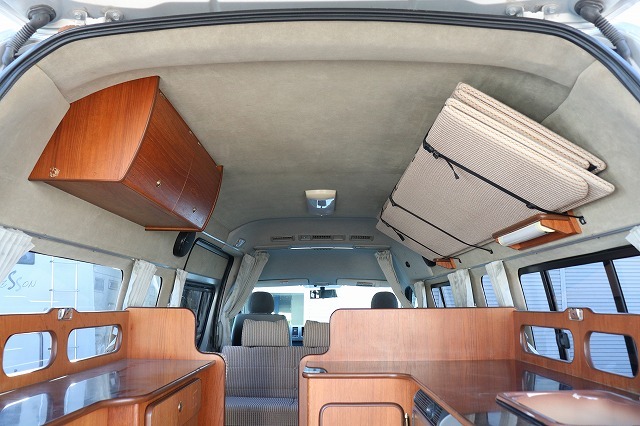 キャンピングカーバンコン