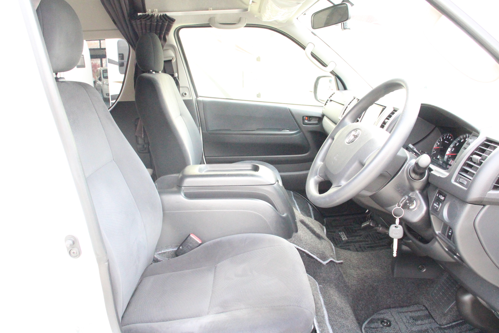 キャンピングカーバンコン